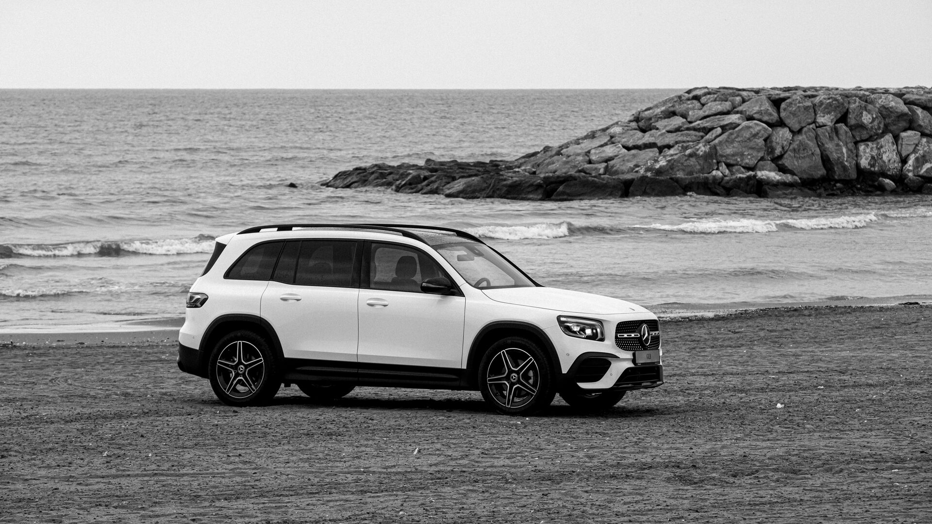 Mercedes-Benz GLB — 3