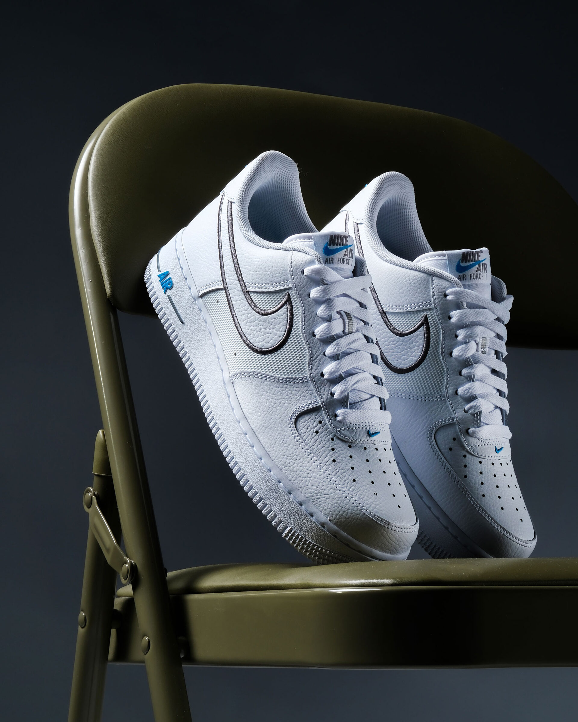 Nike — 3