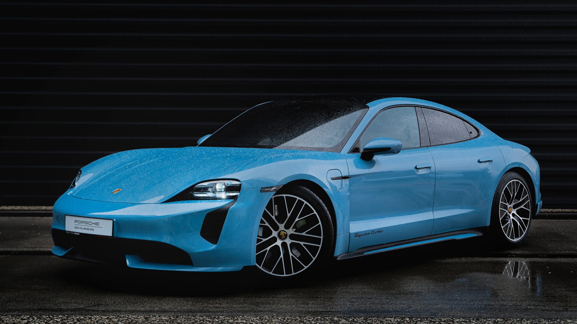 Porsche Taycan — 1