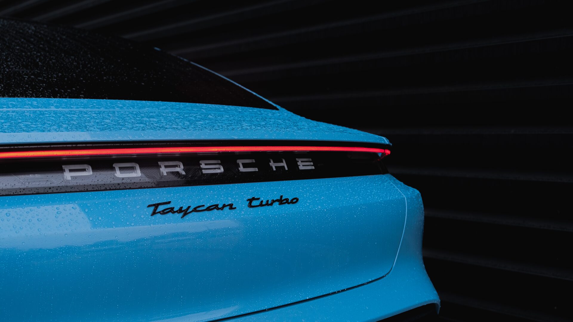 Porsche Taycan — 4
