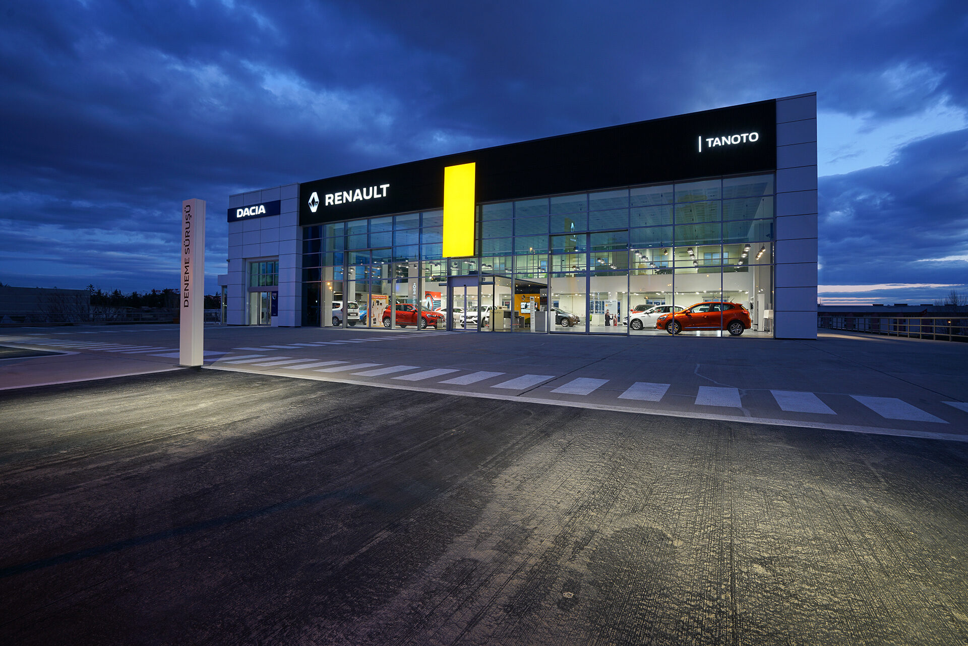 Renault — 2