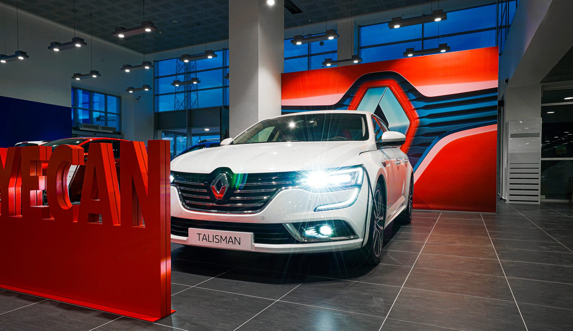 Renault — 5